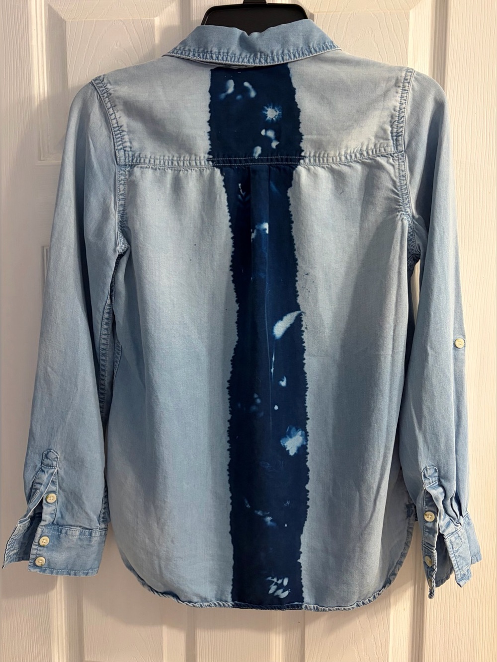 Mossimo Supply Co. Light Blue Denim Button-Down with Indigo Center Stripe